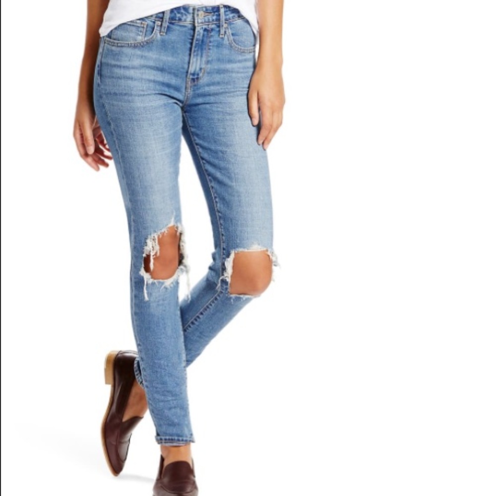 Levi’s 721 ripped high rise skinny jeans Size 29
